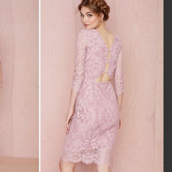 For love and lemons pink Lace dress with open back - Picture 3 of 5